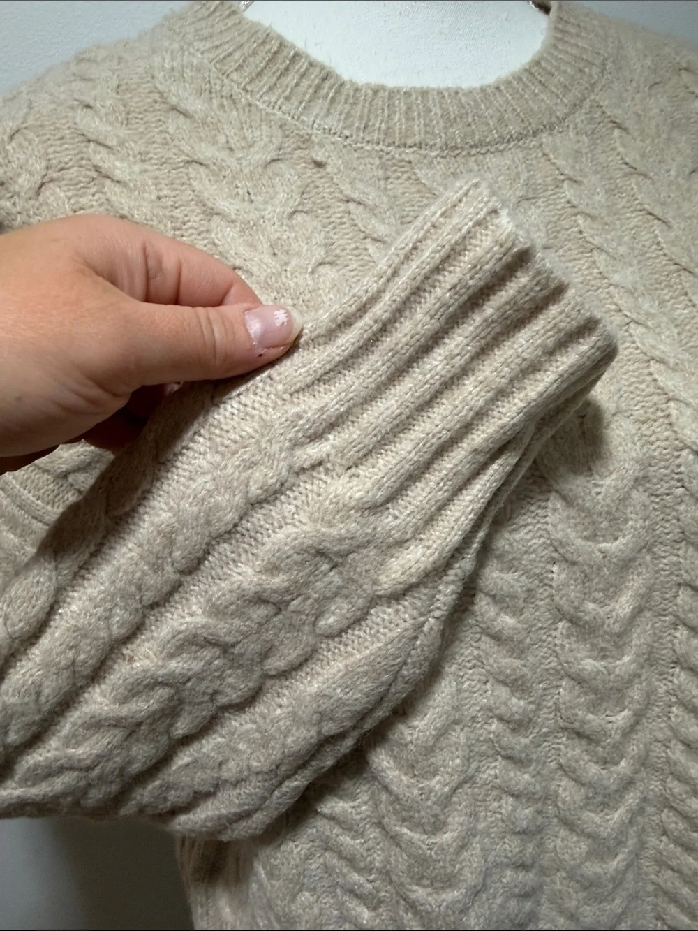 NWT Joie Beige Cable Knit Crewneck Sweater Fisherman Soft Cosy Oversized M Fall